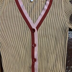 Laidies v neck button up sweater